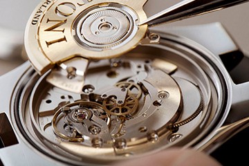 天津江诗丹顿机械表为什么总快2-3分钟