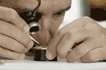 天津江诗丹顿石英表为什么走快